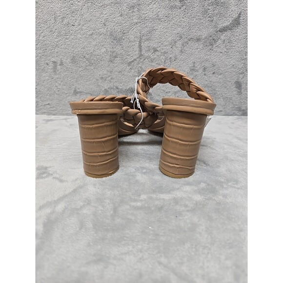 A New Day Womens Sandals Heeled size 6 slip on - Picture 3 of 10